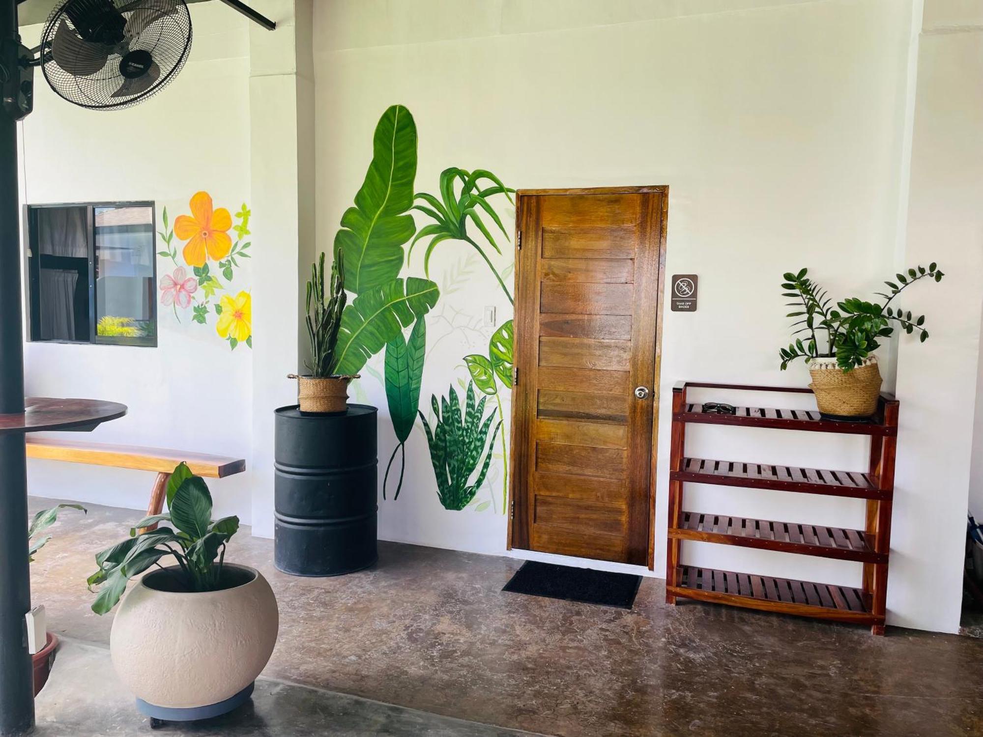 Maayong Hostel (Adults Only) Moalboal Extérieur photo