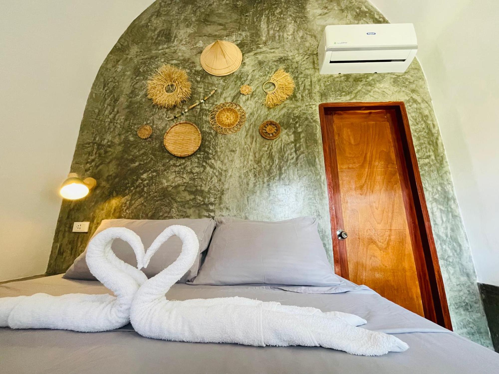 Maayong Hostel (Adults Only) Moalboal Extérieur photo