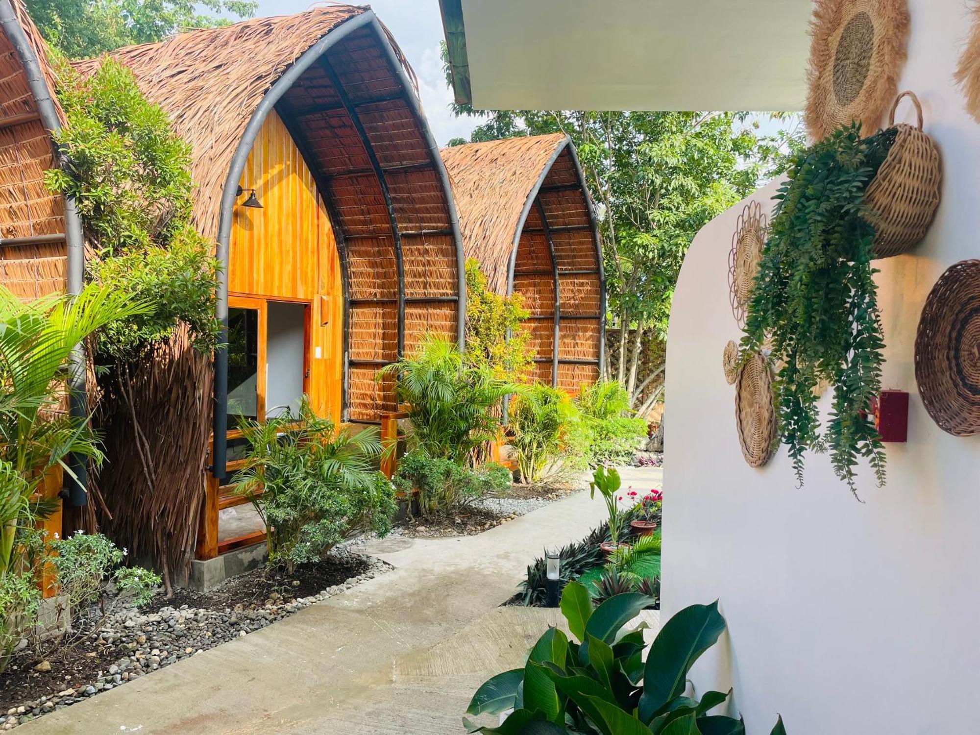 Maayong Hostel (Adults Only) Moalboal Extérieur photo